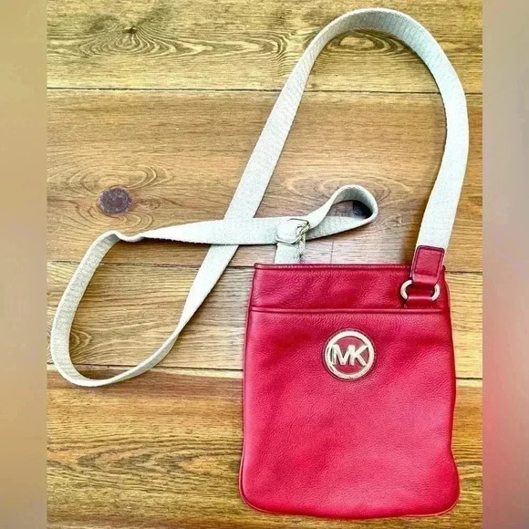 MK Michael Kors | Crossbody Bag | Ruby Red Genuine Leather - Picture 1 of 5
